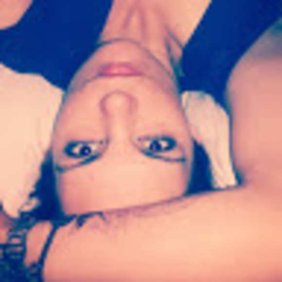 Meet your Posher, Brittany - Picture 1 of 1